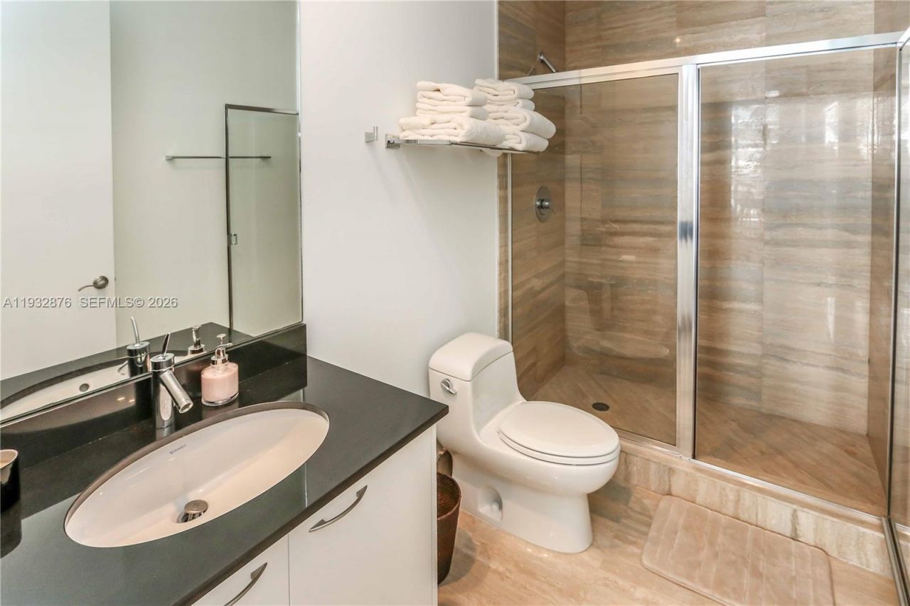 15811 Collins Ave, Unit 3702, Sunny Isles Beach, FL 33160 Photo