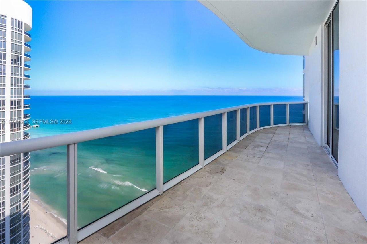 15811 Collins Ave, Unit 3702, Sunny Isles Beach, FL 33160 Photo