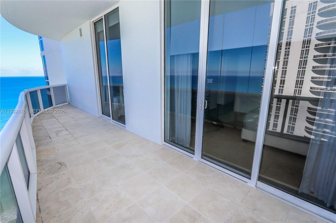 15811 Collins Ave, Unit 3702, Sunny Isles Beach, FL 33160 Photo