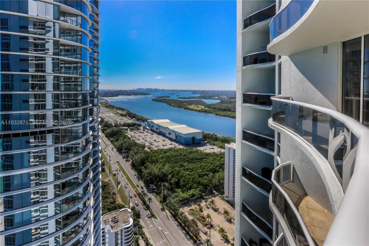 15811 Collins Ave, Unit 3702, Sunny Isles Beach, FL 33160 Photo