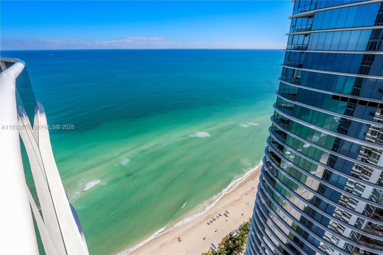 15811 Collins Ave, Unit 3702, Sunny Isles Beach, FL 33160 Photo