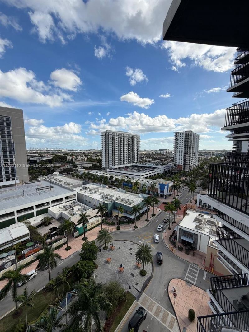 5300 Paseo Blvd, Unit 1107, Doral, FL 33166 Photo