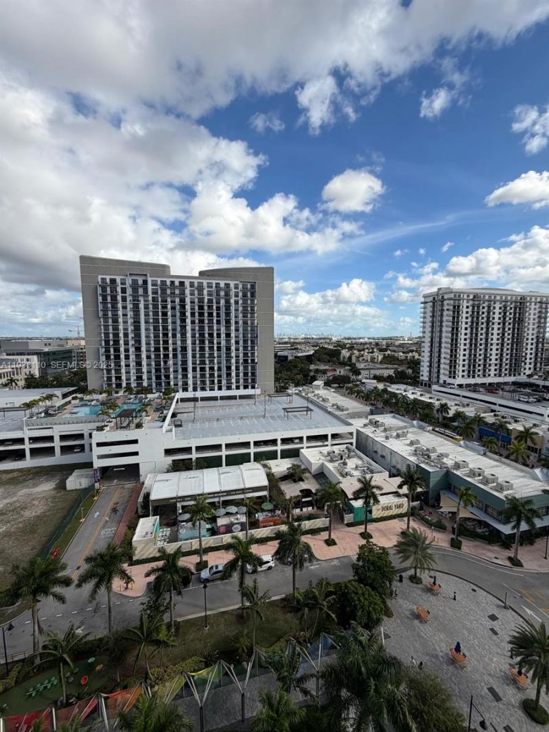 5300 Paseo Blvd, Unit 1107, Doral, FL 33166 Photo