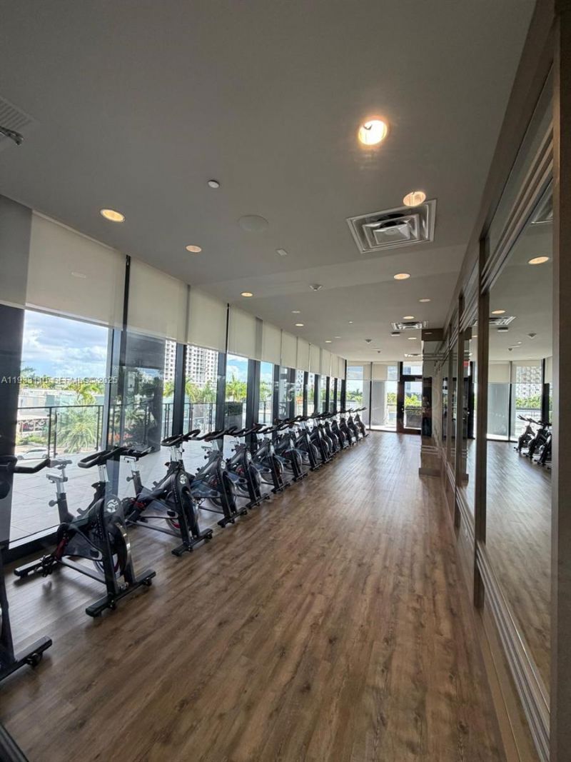 5300 Paseo Blvd, Unit 1107, Doral, FL 33166 Photo