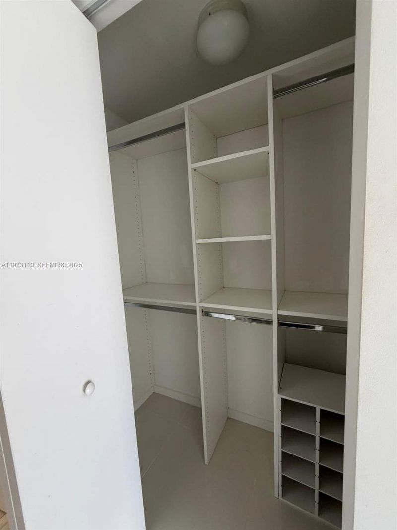 5300 Paseo Blvd, Unit 1107, Doral, FL 33166 Photo