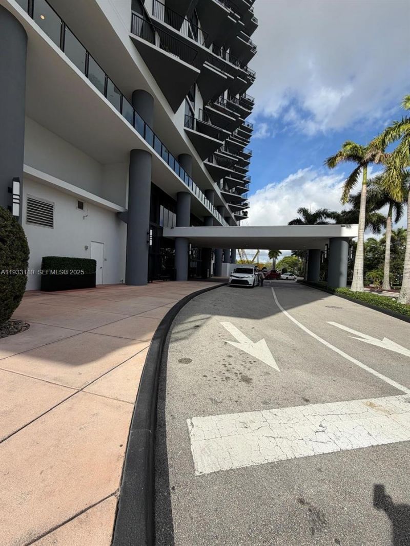 5300 Paseo Blvd, Unit 1107, Doral, FL 33166 Photo