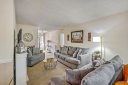 2198 Skyland Lane photo 4