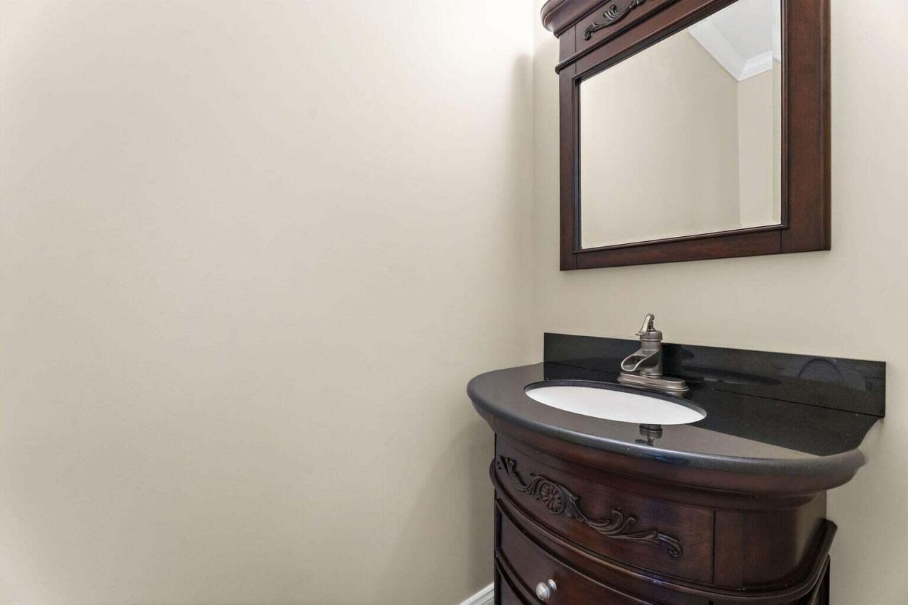 461 Chapel Creek Drive Photo 12