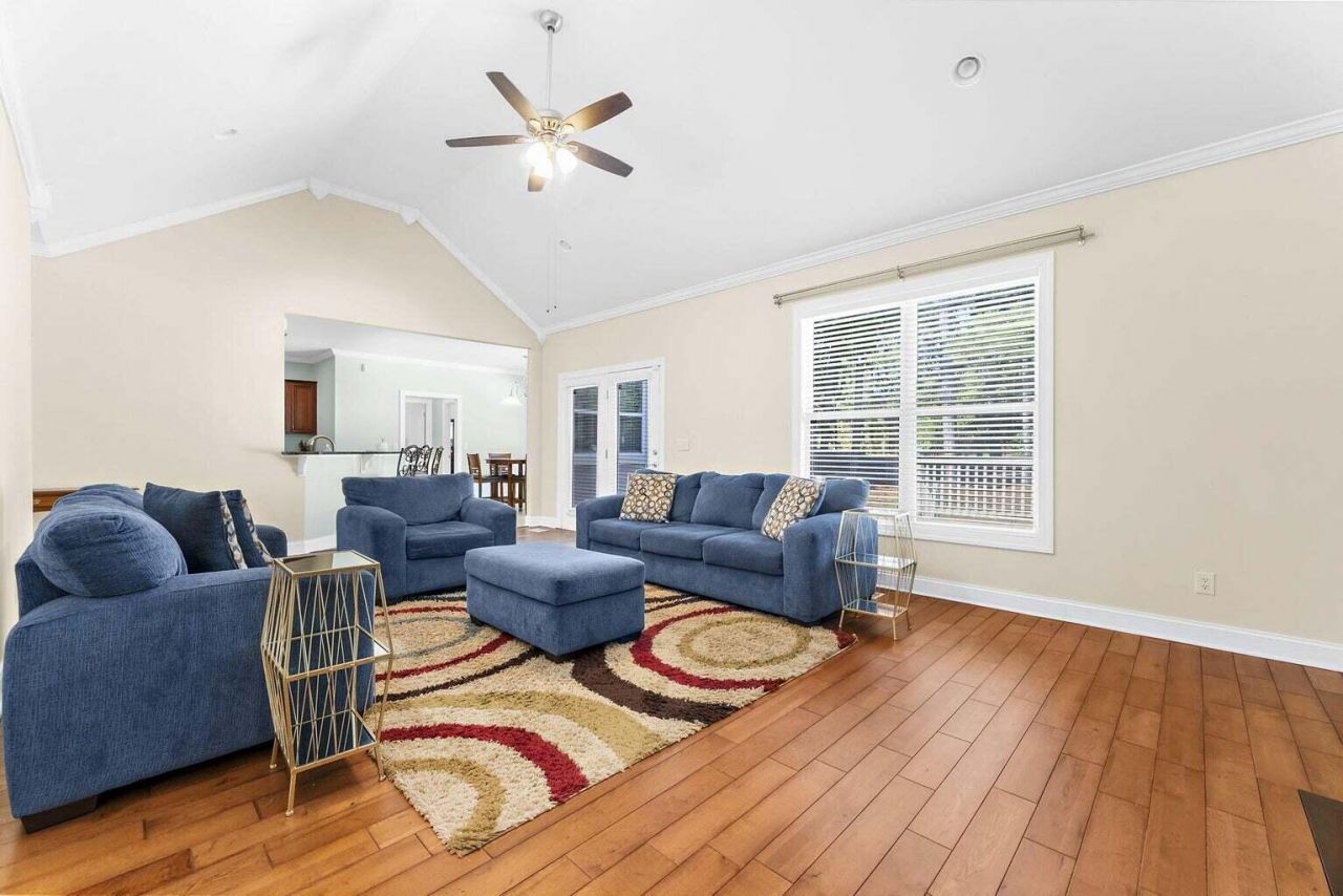 461 Chapel Creek Drive Photo 15