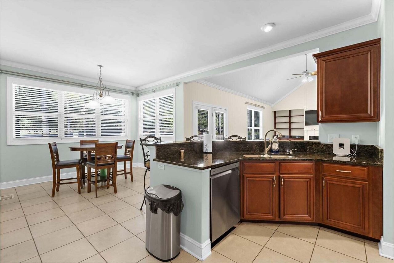 461 Chapel Creek Drive Photo 22