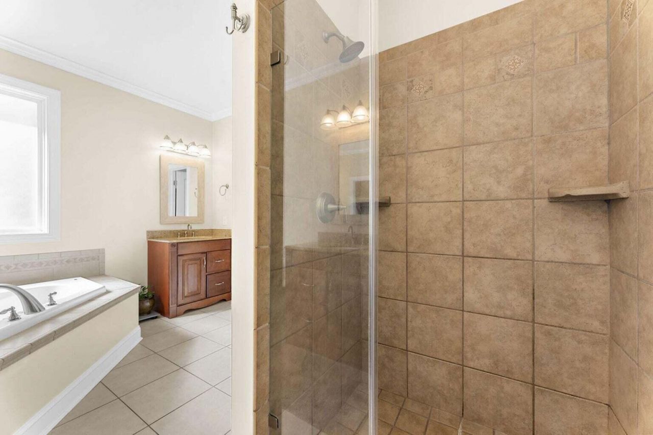 461 Chapel Creek Drive Photo 28