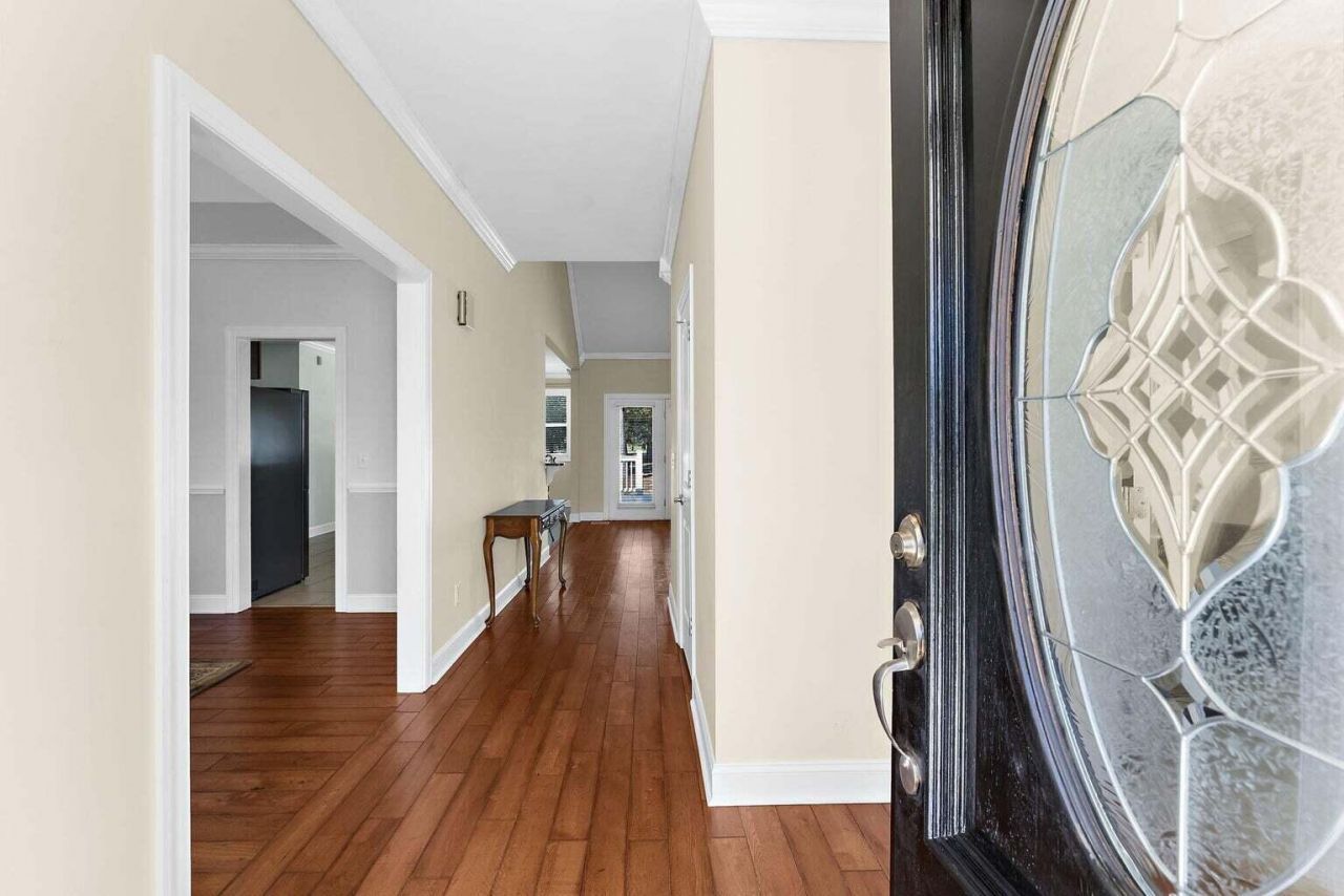 461 Chapel Creek Drive Photo 5