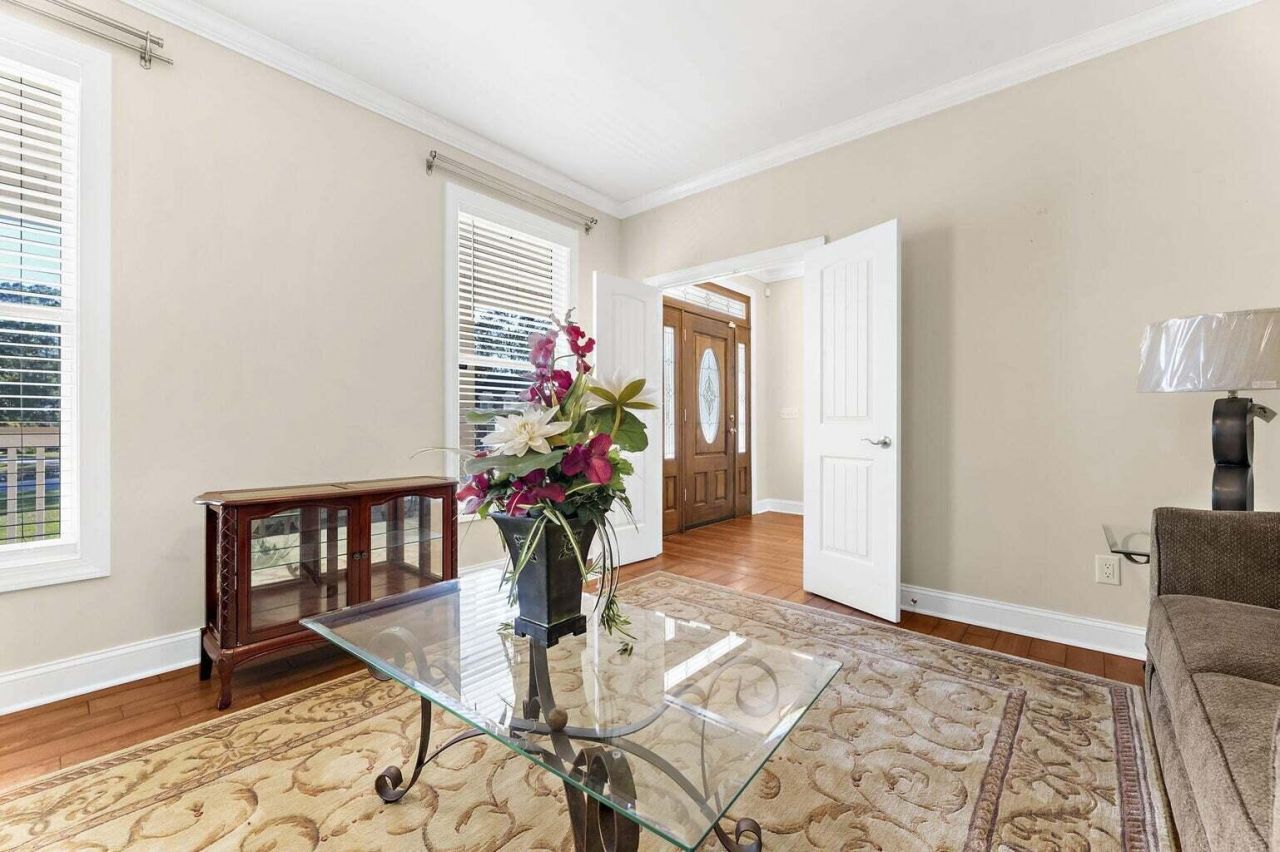 461 Chapel Creek Drive Photo 9