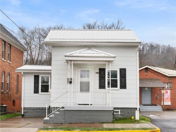 321 2nd St, Freeport, PA 16229