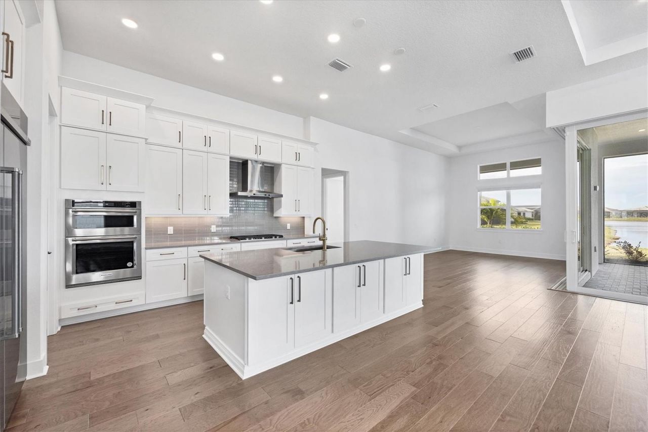 17920 Palmiste Drive, Bradenton, FL 34202 Photo