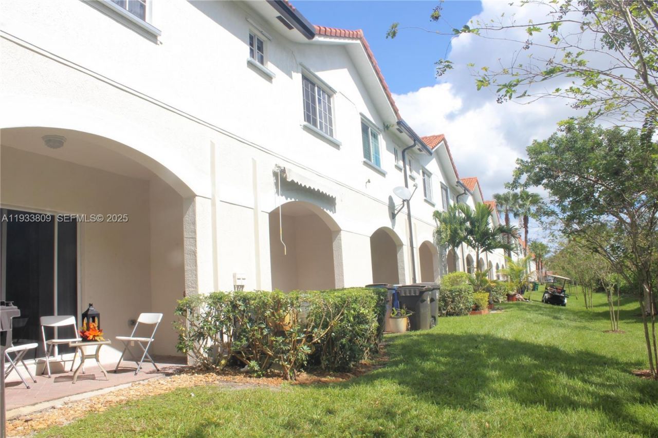 3558 NW 29th Ct, Lauderdale Lakes, FL 33311 Photo