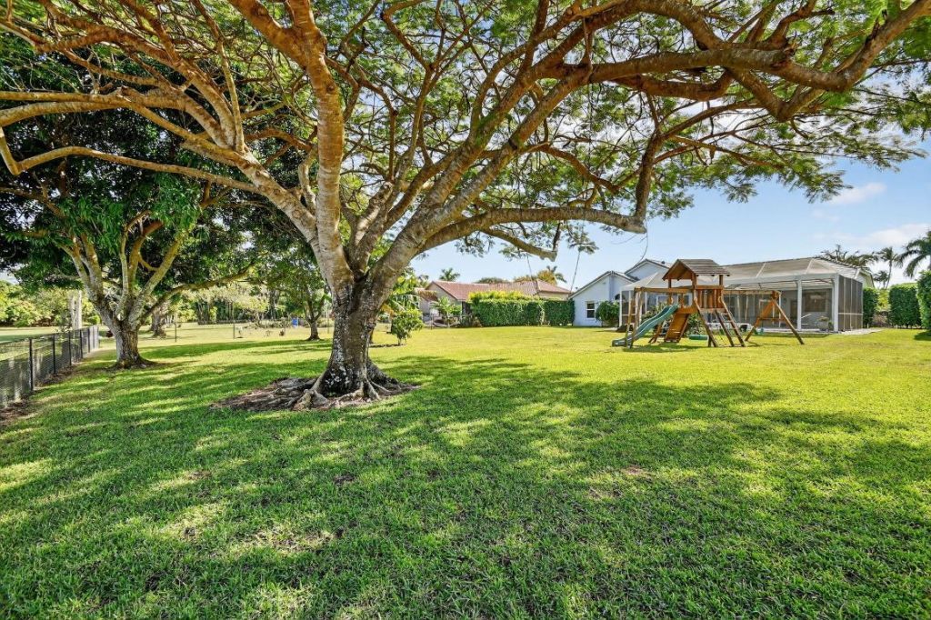 4393 Hunting Trail, Lake Worth, FL 33467 Photo