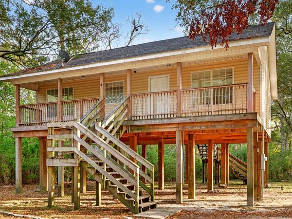 3718 Howze St., Moss Point, MS 39563