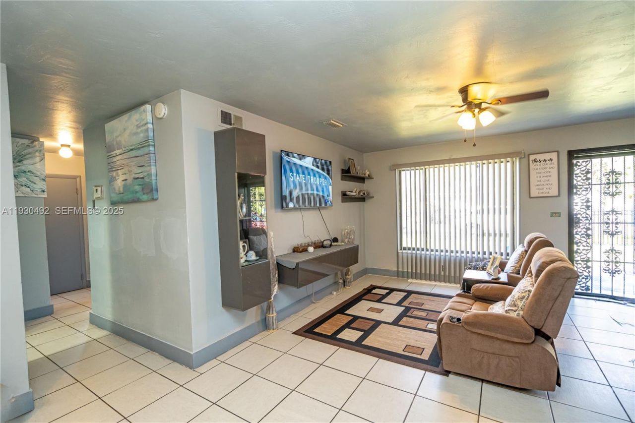 17715 NW 55th Ave, Miami Gardens, FL 33055 Photo