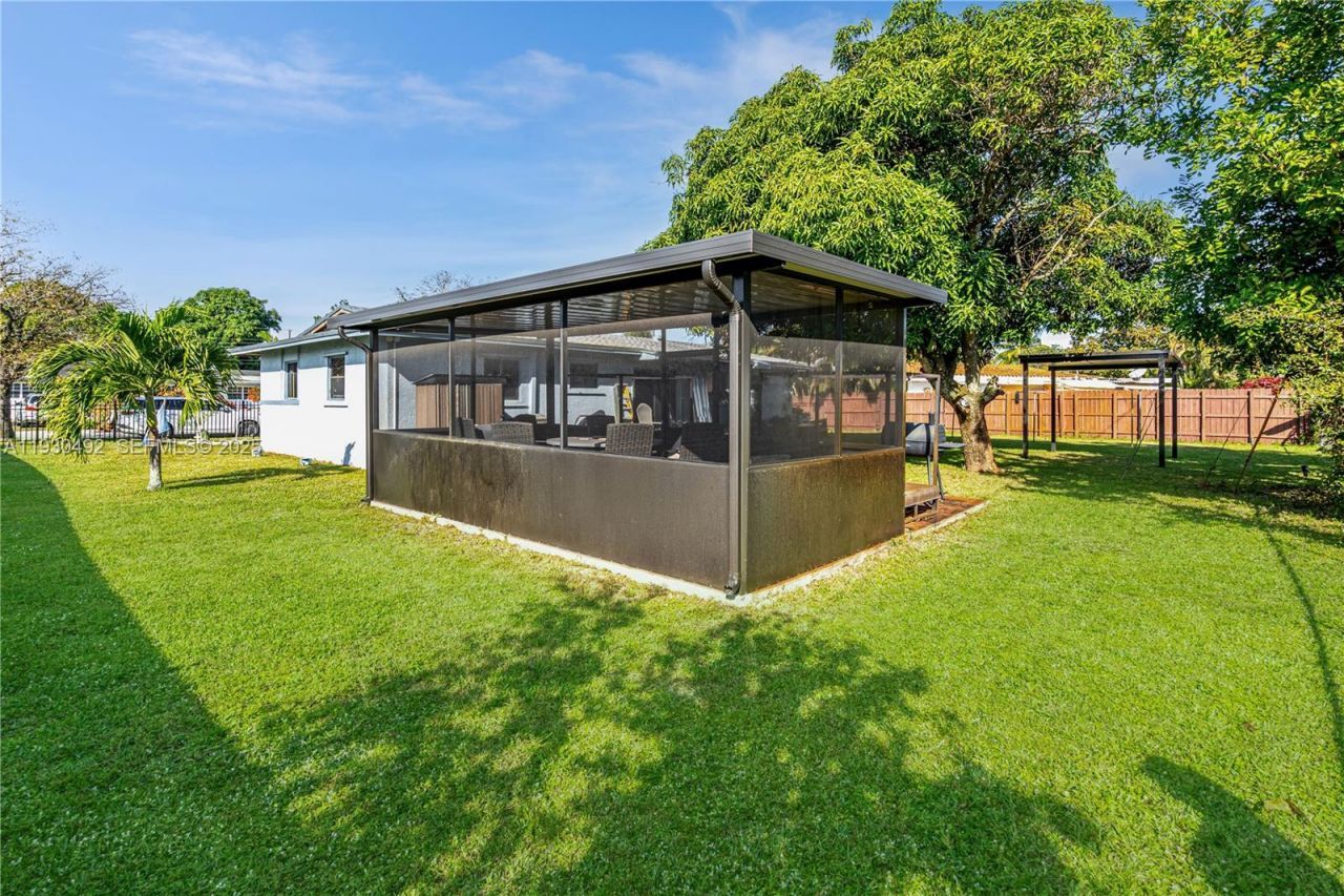 17715 NW 55th Ave, Miami Gardens, FL 33055 Photo