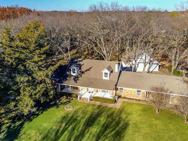 309 Willow Creek Lane, Ovilla, TX 75154