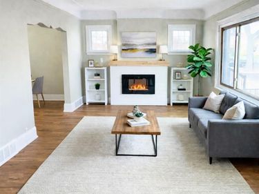 15757 Stansbury Street, Detroit, MI 48227