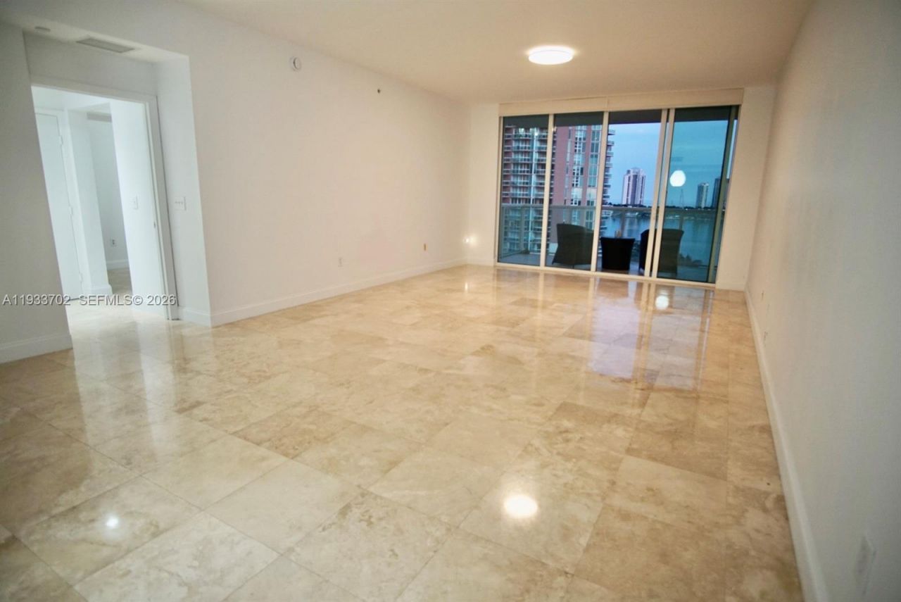 3330 NE 190th St, Unit 1112, Aventura, FL 33180 Photo