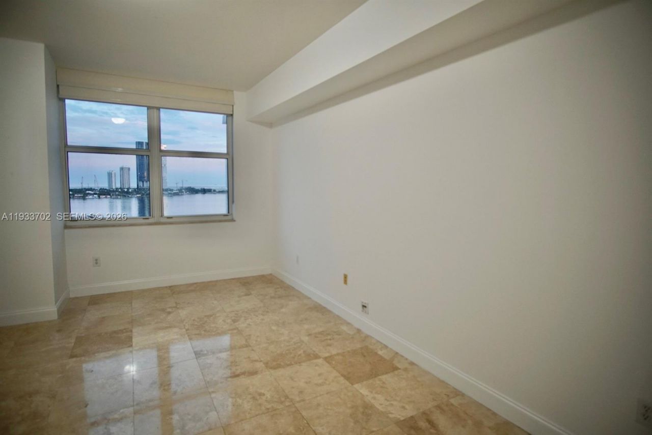3330 NE 190th St, Unit 1112, Aventura, FL 33180 Photo