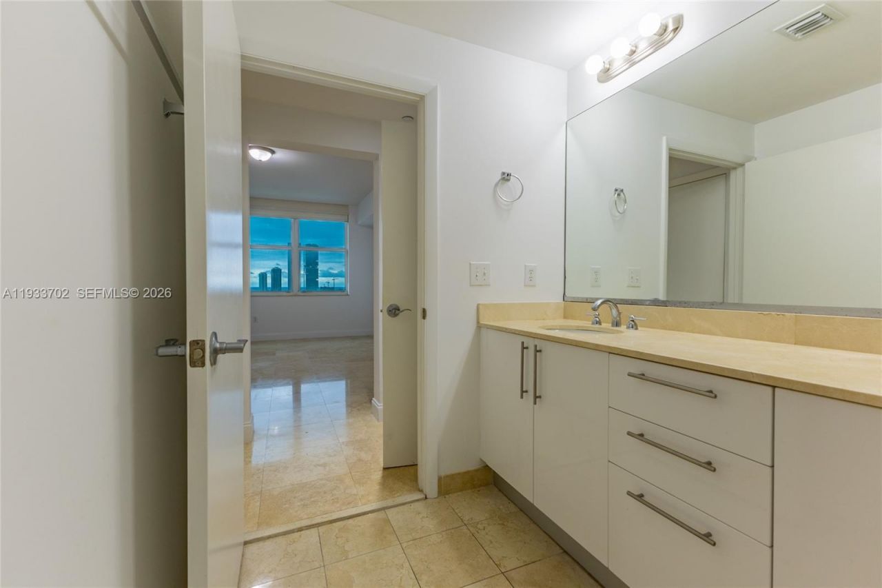 3330 NE 190th St, Unit 1112, Aventura, FL 33180 Photo