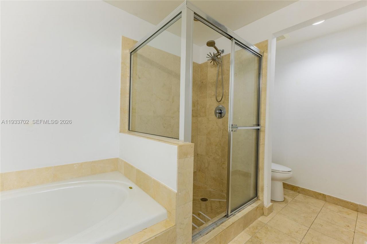 3330 NE 190th St, Unit 1112, Aventura, FL 33180 Photo