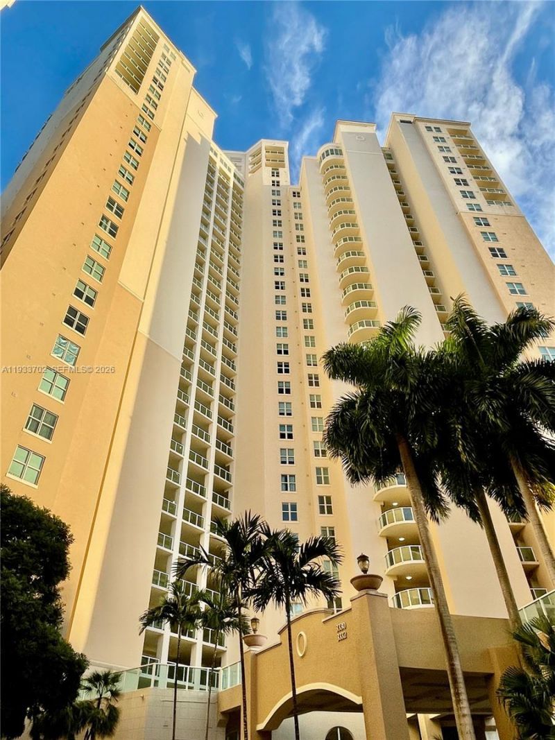 3330 NE 190th St, Unit 1112, Aventura, FL 33180 Photo