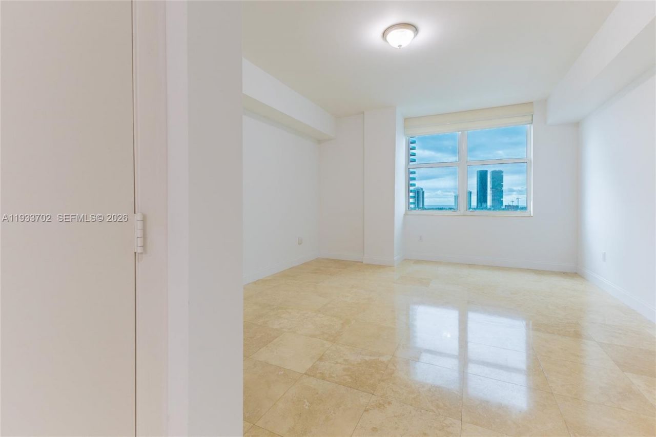 3330 NE 190th St, Unit 1112, Aventura, FL 33180 Photo