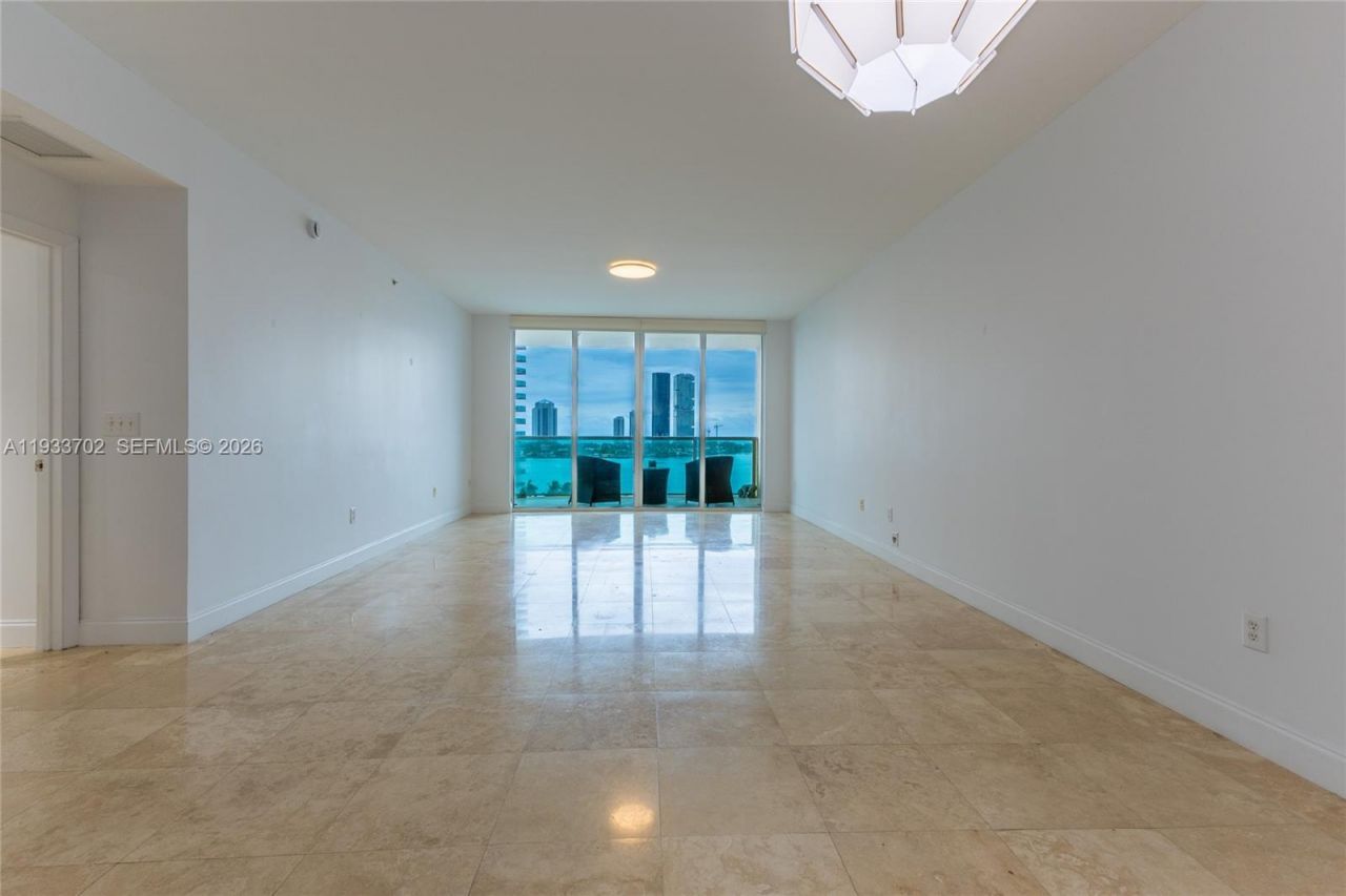 3330 NE 190th St, Unit 1112, Aventura, FL 33180 Photo