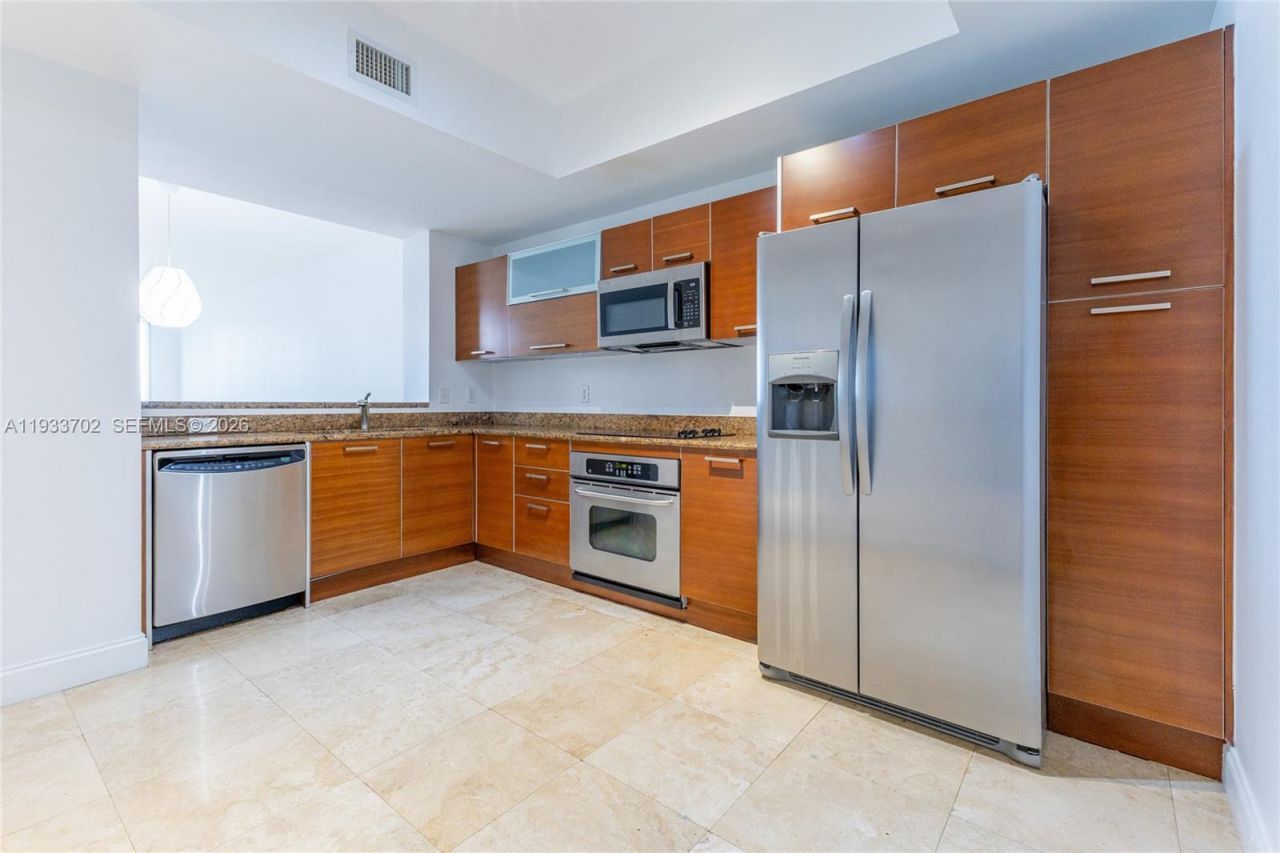 3330 NE 190th St, Unit 1112, Aventura, FL 33180 Photo