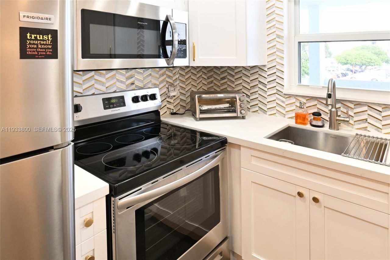 2860 NE 14th St Cswy , Unit 206D, Pompano Beach, FL 33062 Photo