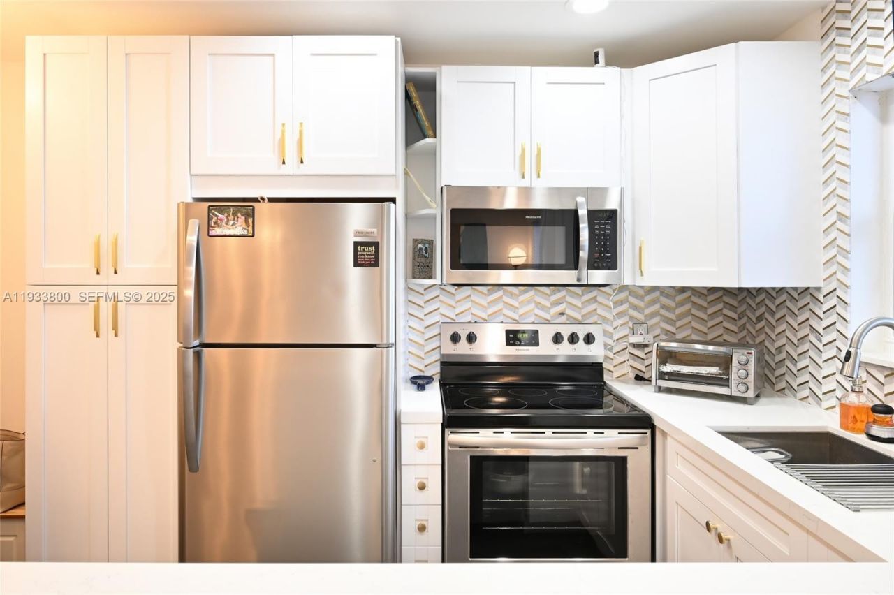 2860 NE 14th St Cswy , Unit 206D, Pompano Beach, FL 33062 Photo