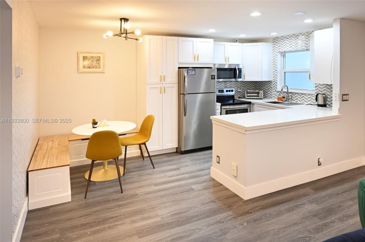 2860 NE 14th St Cswy , Unit 206D, Pompano Beach, FL 33062 Photo