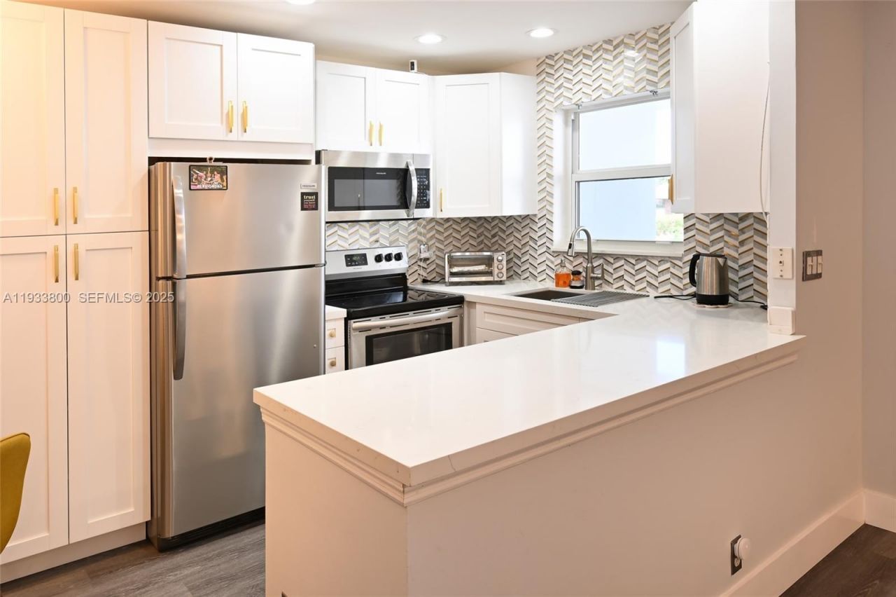 2860 NE 14th St Cswy , Unit 206D, Pompano Beach, FL 33062 Photo