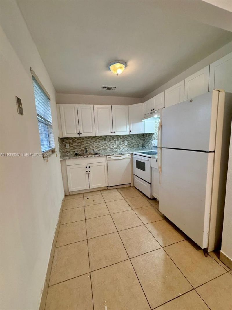 269 Brittany, Unit F, Delray Beach, FL 33446 Photo