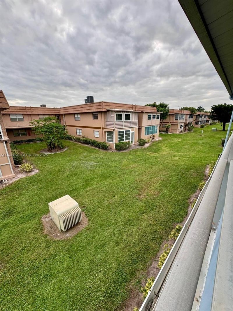 269 Brittany, Unit F, Delray Beach, FL 33446 Photo