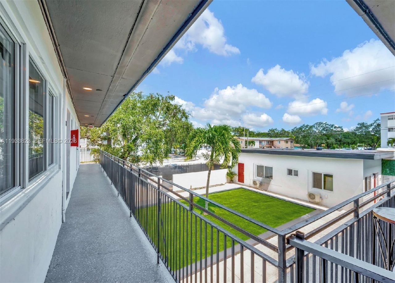 14280 NE 6th Ave, North Miami, FL 33161 Photo
