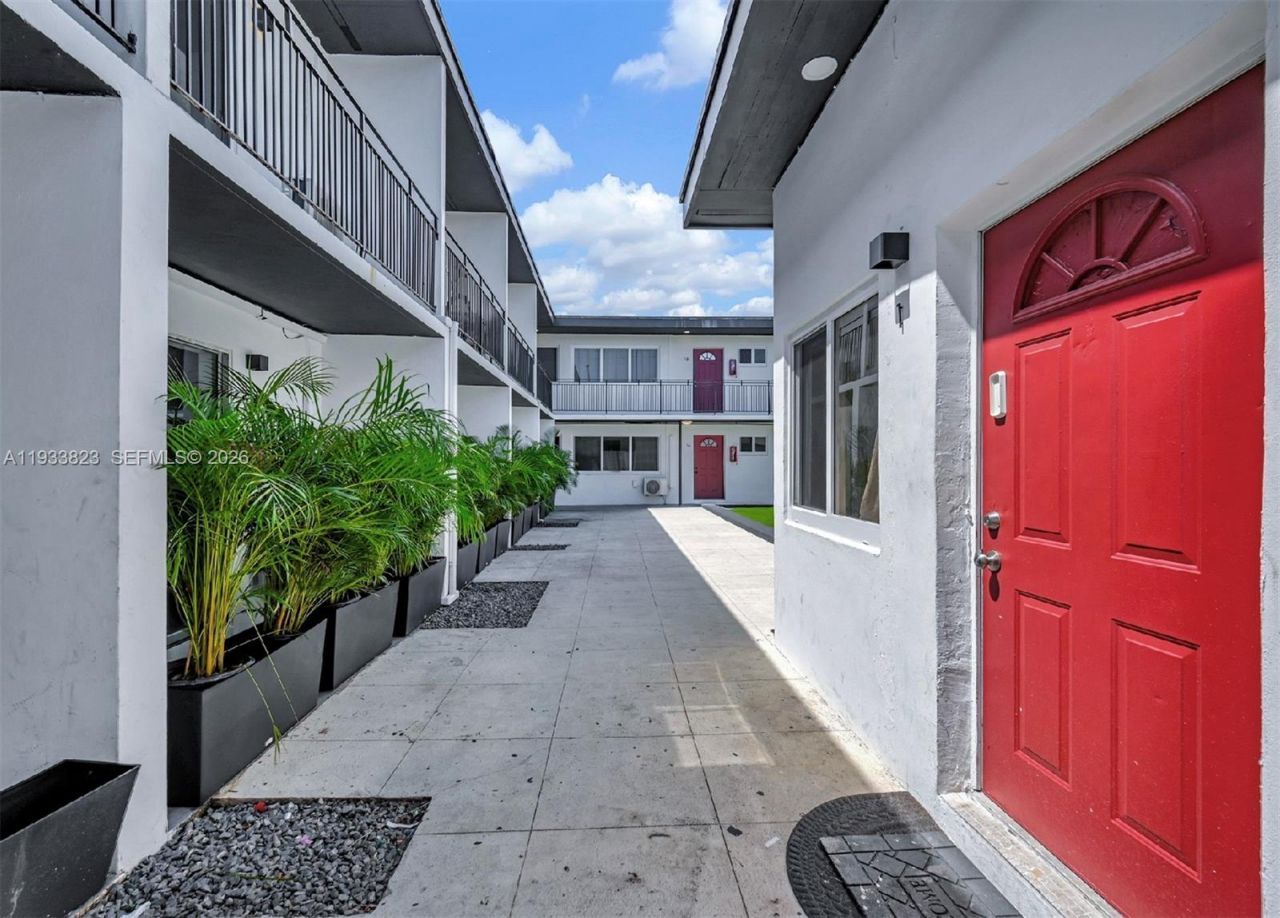 14280 NE 6th Ave, North Miami, FL 33161 Photo