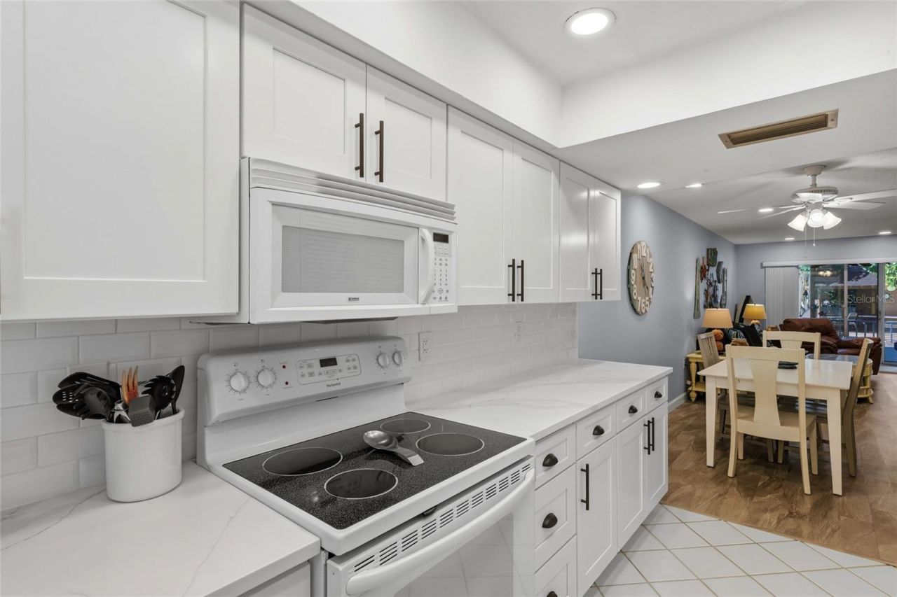 4307 Gulf Drive, Unit 109, Holmes Beach, FL 34217 Photo