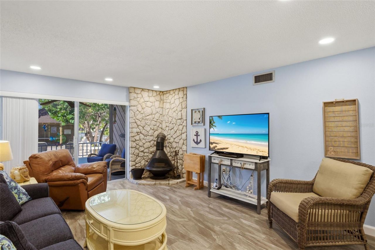 4307 Gulf Drive, Unit 109, Holmes Beach, FL 34217 Photo