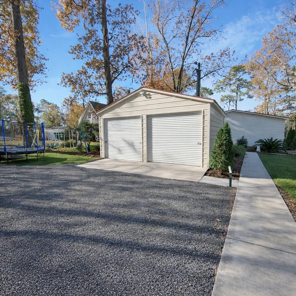 1435 Stukes Road Photo 3