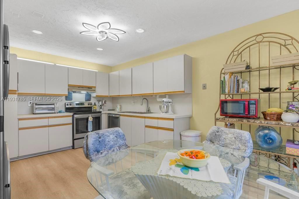 1541 NW 18th Ave, Unit 101, Delray Beach, FL 33445 Photo