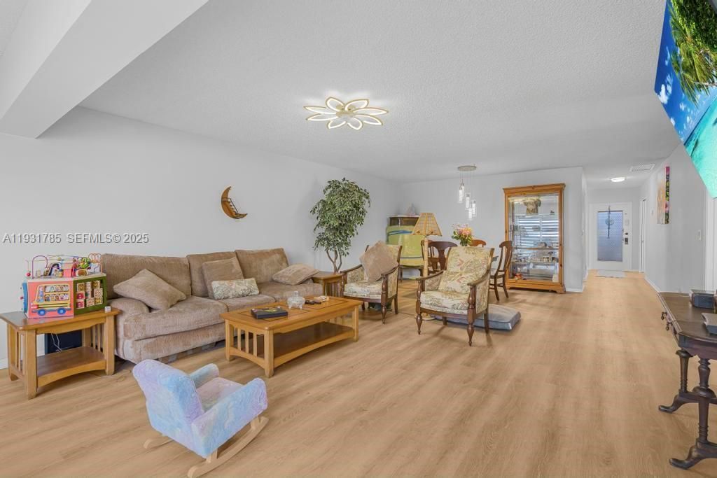 1541 NW 18th Ave, Unit 101, Delray Beach, FL 33445 Photo