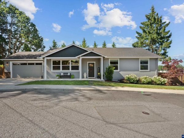 1194 SW Maple St, Dallas, OR 97338