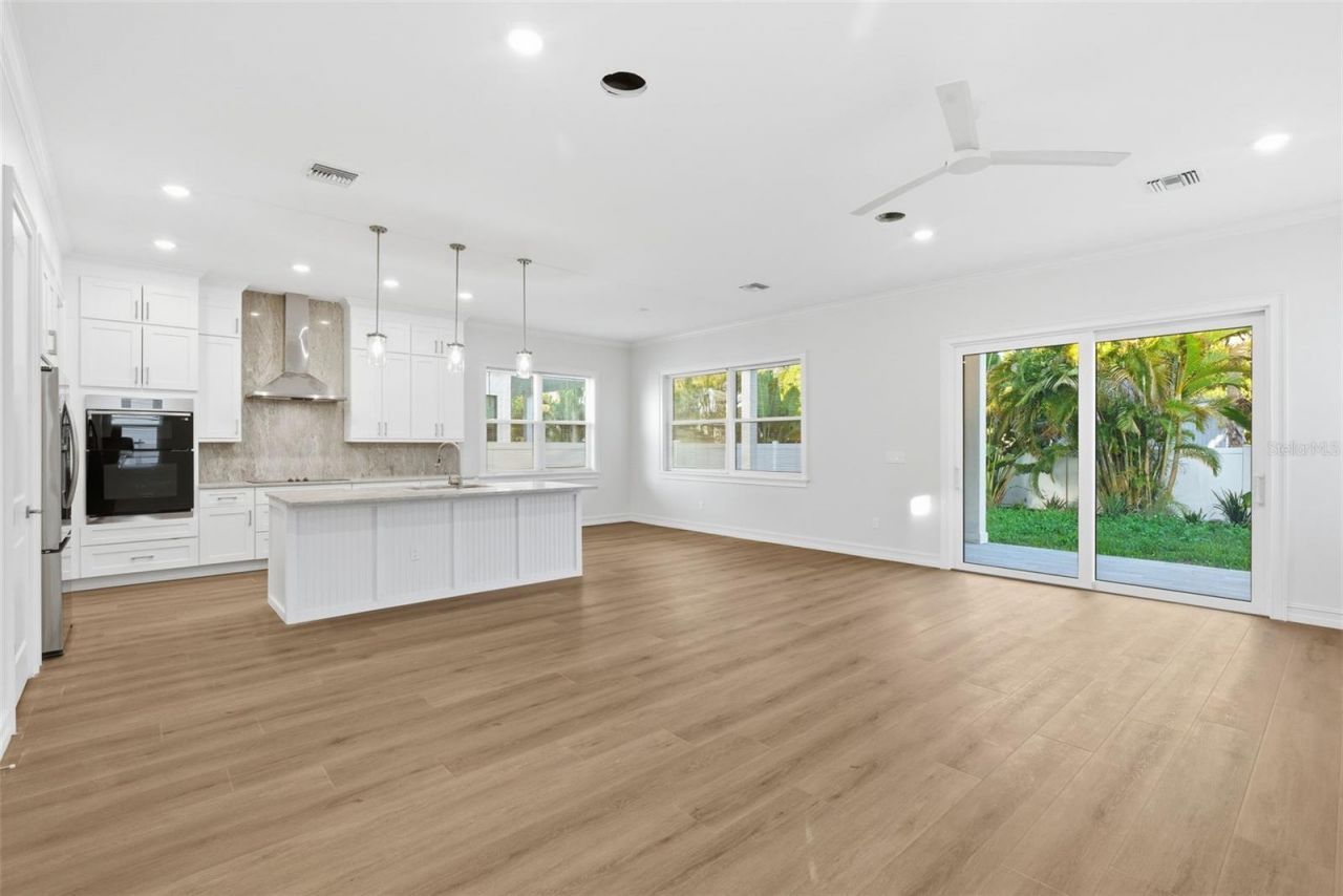 3809 71st Street N, Saint Petersburg, FL 33709 Photo