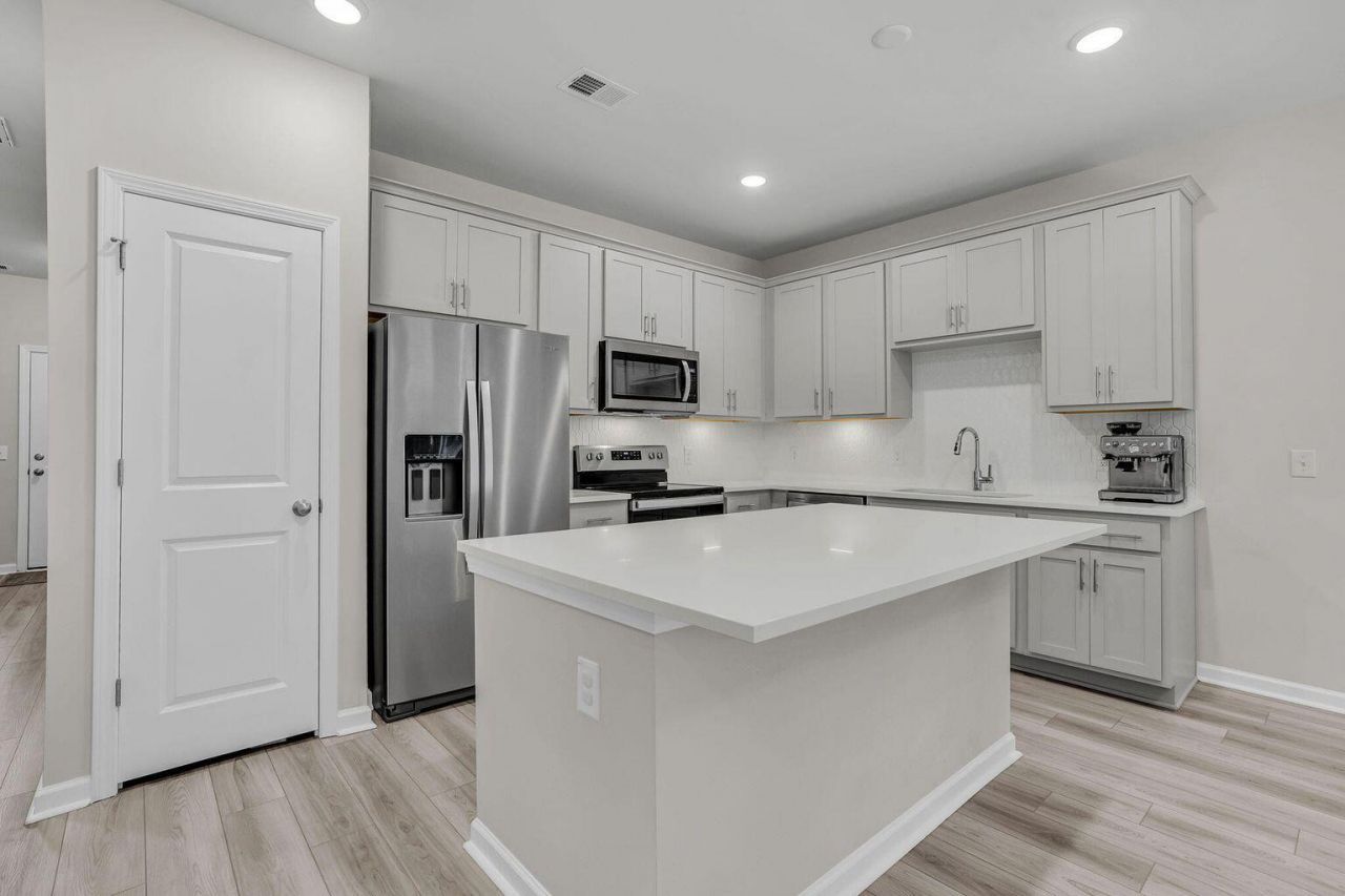 8410 Hidden Bakers Trace Photo 12